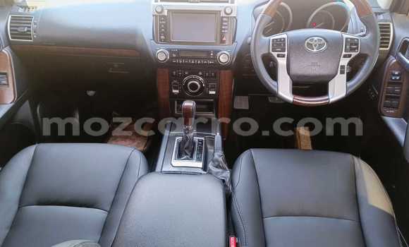 Nunua Ilio tumika Toyota Land Cruiser Prado Nyeupe Gari ndani ya Maputo nchini Maputo Nunua Ilio tumika Toyota Land Cruiser Prado Nyeupe Gari ndani ya Maputo nchini Maputo