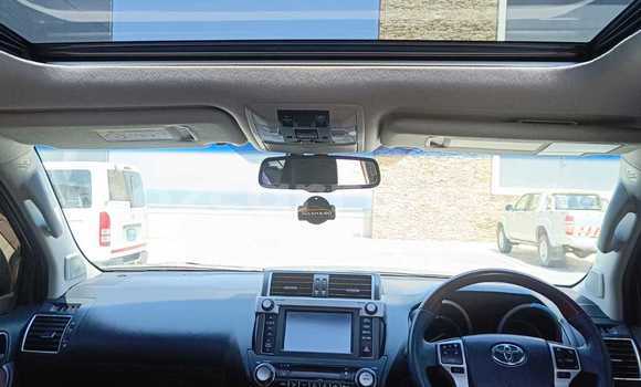 Nunua Ilio tumika Toyota Land Cruiser Prado Nyeupe Gari ndani ya Maputo nchini Maputo Nunua Ilio tumika Toyota Land Cruiser Prado Nyeupe Gari ndani ya Maputo nchini Maputo