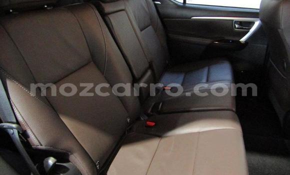 Comprar Usado Toyota Fortuner Branco Carro em Gilé em Zambezia Comprar Usado Toyota Fortuner Branco Carro em Gilé em Zambezia