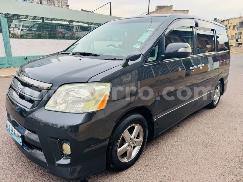 Big with watermark toyota noah maputo maputo 33237