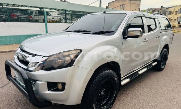 Buy Used Isuzu D-MAX Silver Car in Maputo in Maputo Buy Used Isuzu D-MAX Silver Car in Maputo in Maputo