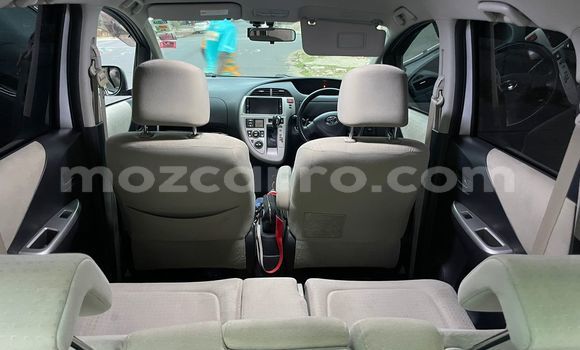 Nunua Ilio tumika Toyota Ractis Fedha Gari ndani ya Maputo nchini Maputo Nunua Ilio tumika Toyota Ractis Fedha Gari ndani ya Maputo nchini Maputo