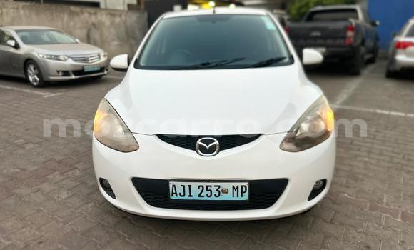 Nunua Ilio tumika Mazda Demio Nyeupe Gari ndani ya Maputo nchini Maputo