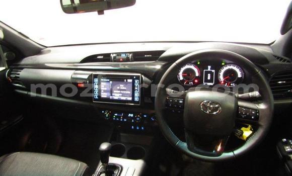 Comprar Usado Toyota Hilux Branco Carro em Gilé em Zambezia Comprar Usado Toyota Hilux Branco Carro em Gilé em Zambezia