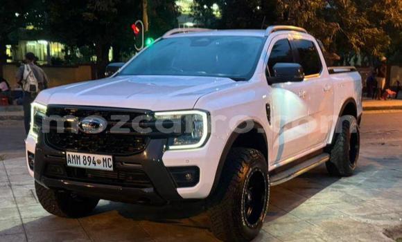 Nunua Ilio tumika Ford Ranger Nyeupe Gari ndani ya Maputo nchini Maputo