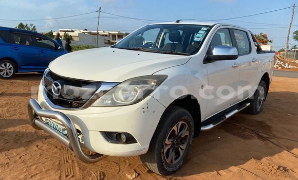 Tenga Tsaru Mazda BT-50 Chena Mota in Maputo in Maputo Tenga Tsaru Mazda BT-50 Chena Mota in Maputo in Maputo