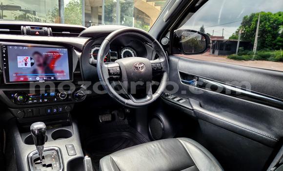 Comprar Usado Toyota Hilux Branco Carro em Maputo em Maputo Comprar Usado Toyota Hilux Branco Carro em Maputo em Maputo