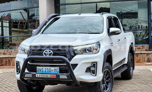 Comprar Usado Toyota Hilux Branco Carro em Maputo em Maputo Comprar Usado Toyota Hilux Branco Carro em Maputo em Maputo