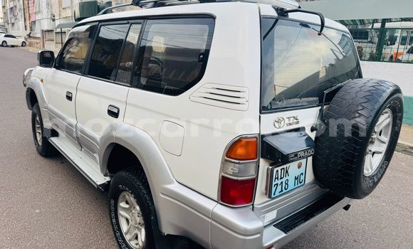 Comprar Usado Toyota Land Cruiser Prado Branco Carro em Maputo em Maputo Comprar Usado Toyota Land Cruiser Prado Branco Carro em Maputo em Maputo