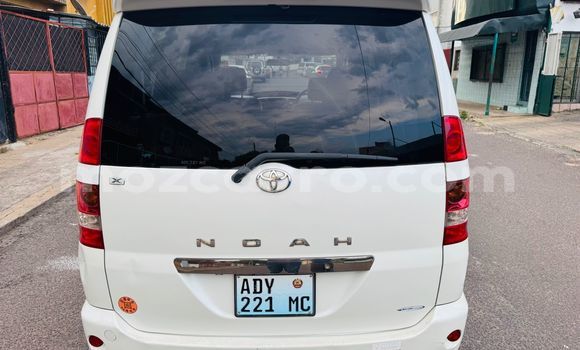 Nunua Ilio tumika Toyota Noah Nyeupe Gari ndani ya Maputo nchini Maputo Nunua Ilio tumika Toyota Noah Nyeupe Gari ndani ya Maputo nchini Maputo