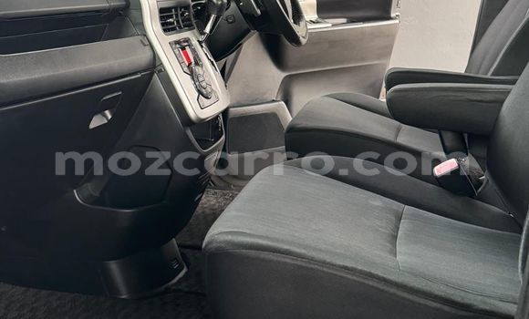 Nunua Ilio tumika Toyota Alphard Nyeusi Gari ndani ya Maputo nchini Maputo Nunua Ilio tumika Toyota Alphard Nyeusi Gari ndani ya Maputo nchini Maputo