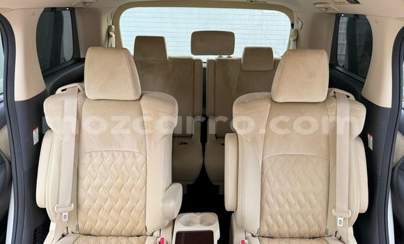 Nunua Ilio tumika Toyota Alphard Nyeusi Gari ndani ya Maputo nchini Maputo Nunua Ilio tumika Toyota Alphard Nyeusi Gari ndani ya Maputo nchini Maputo