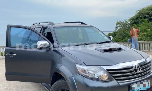 Tenga Tsaru Toyota Fortuner Zvimwe Mota in Maputo in Maputo