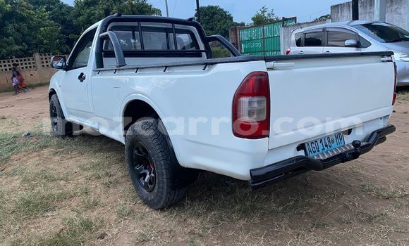 Tenga Tsaru Isuzu KB Chena Mota in Maputo in Maputo Tenga Tsaru Isuzu KB Chena Mota in Maputo in Maputo