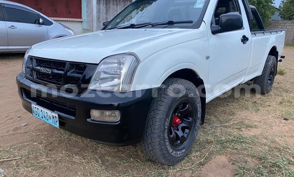 Tenga Tsaru Isuzu KB Chena Mota in Maputo in Maputo Tenga Tsaru Isuzu KB Chena Mota in Maputo in Maputo