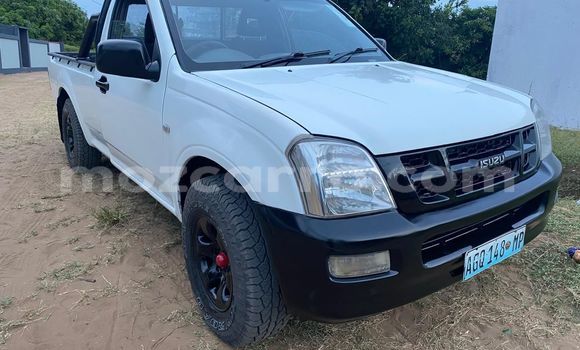 Tenga Tsaru Isuzu KB Chena Mota in Maputo in Maputo Tenga Tsaru Isuzu KB Chena Mota in Maputo in Maputo