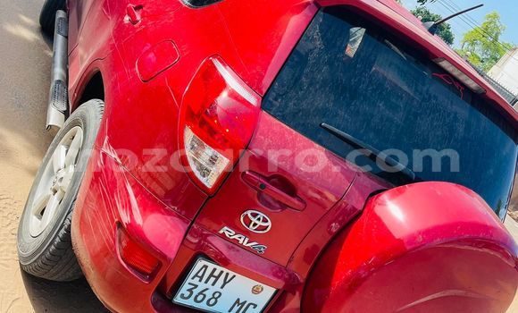Comprar Usado Toyota RAV4 Vermelho Carro em Maputo em Maputo Comprar Usado Toyota RAV4 Vermelho Carro em Maputo em Maputo
