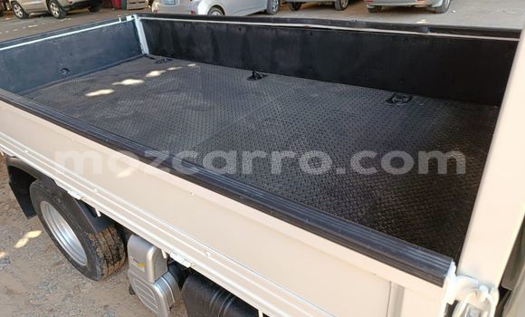 Buy Used Toyota Dyna White Car in Maputo in Maputo Buy Used Toyota Dyna White Car in Maputo in Maputo