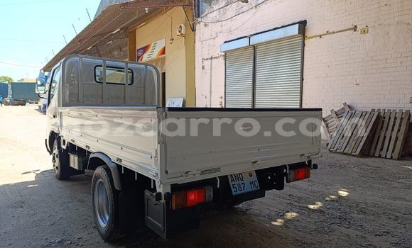 Buy Used Toyota Dyna White Car in Maputo in Maputo Buy Used Toyota Dyna White Car in Maputo in Maputo