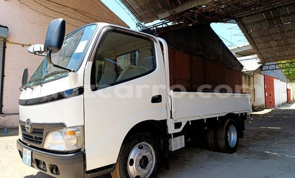 Buy Used Toyota Dyna White Car in Maputo in Maputo Buy Used Toyota Dyna White Car in Maputo in Maputo