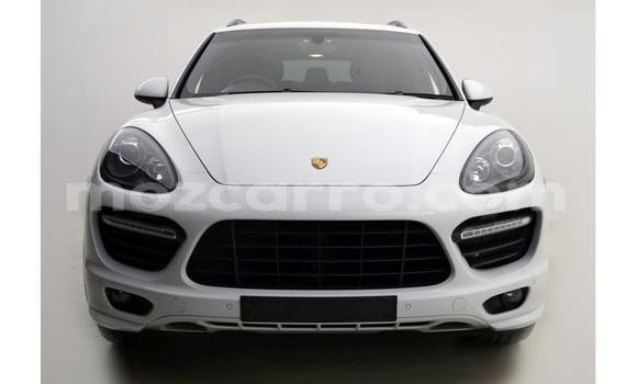 Nunua Ilio tumika Porsche 911 GT3 Nyeupe Gari ndani ya Gilé nchini Zambezia Nunua Ilio tumika Porsche 911 GT3 Nyeupe Gari ndani ya Gilé nchini Zambezia