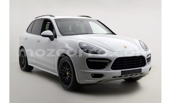 Nunua Ilio tumika Porsche 911 GT3 Nyeupe Gari ndani ya Gilé nchini Zambezia Nunua Ilio tumika Porsche 911 GT3 Nyeupe Gari ndani ya Gilé nchini Zambezia