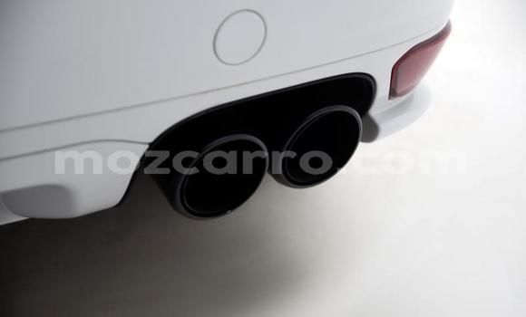 Nunua Ilio tumika Porsche 911 GT3 Nyeupe Gari ndani ya Gilé nchini Zambezia Nunua Ilio tumika Porsche 911 GT3 Nyeupe Gari ndani ya Gilé nchini Zambezia