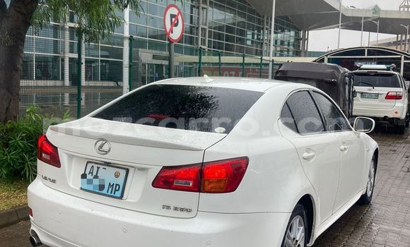 Tenga Tsaru Lexus IS Chena Mota in Maputo in Maputo Tenga Tsaru Lexus IS Chena Mota in Maputo in Maputo