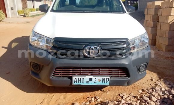 Tenga Tsaru Toyota Hilux Chena Mota in Maputo in Maputo Tenga Tsaru Toyota Hilux Chena Mota in Maputo in Maputo