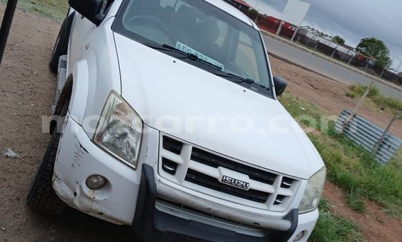 Buy Used Isuzu KB White Car in Maputo in Maputo Buy Used Isuzu KB White Car in Maputo in Maputo
