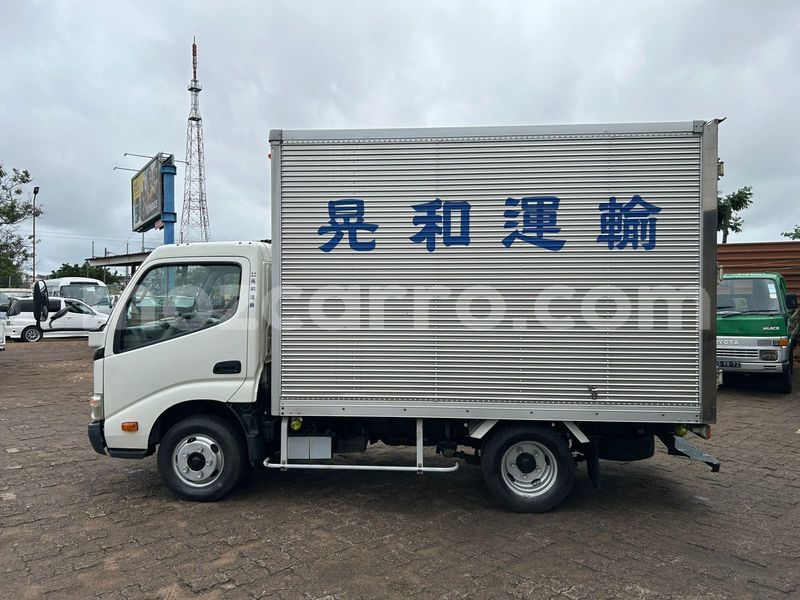 Big with watermark toyota dyna maputo maputo 33381