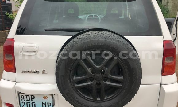 Nunua Ilio tumika Toyota RAV4 Nyeupe Gari ndani ya Maputo nchini Maputo Nunua Ilio tumika Toyota RAV4 Nyeupe Gari ndani ya Maputo nchini Maputo