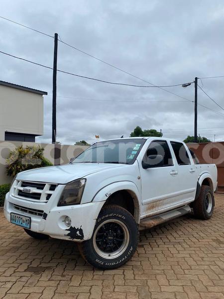 Big with watermark isuzu kb maputo maputo 33386