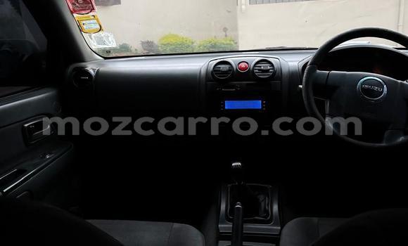 Nunua Ilio tumika Isuzu KB Nyeupe Gari ndani ya Maputo nchini Maputo Nunua Ilio tumika Isuzu KB Nyeupe Gari ndani ya Maputo nchini Maputo