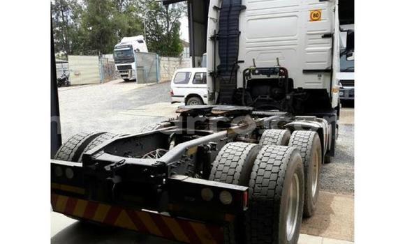 Comprar Usado Volvo F4 Branco Caminhão em Gilé em Zambezia Comprar Usado Volvo F4 Branco Caminhão em Gilé em Zambezia