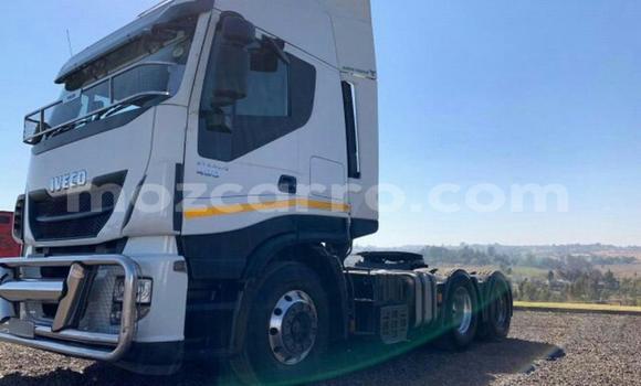 Nunua Ilio tumika Iveco Cargo Nyeupe Lori ndani ya Gilé nchini Zambezia Nunua Ilio tumika Iveco Cargo Nyeupe Lori ndani ya Gilé nchini Zambezia