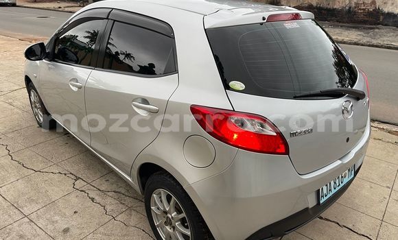 Comprar Usado Mazda Demio Branco Carro em Maputo em Maputo Comprar Usado Mazda Demio Branco Carro em Maputo em Maputo