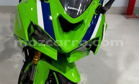 Buy Used Kawasaki Ninja Green Bike in Maputo in Maputo