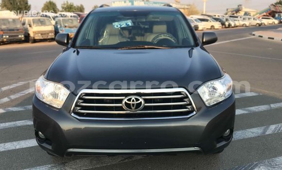Tenga Imported Toyota Highlander Zvimwe Mota in Import - Dubai in Cabo Delgado Tenga Imported Toyota Highlander Zvimwe Mota in Import - Dubai in Cabo Delgado