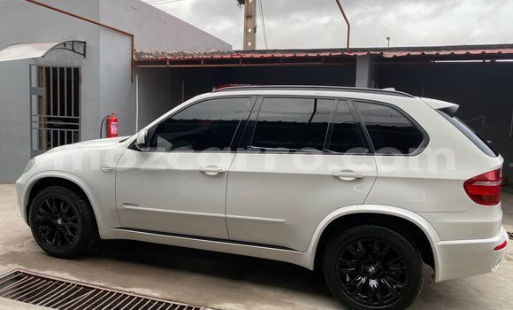 Comprar Usado BMW X5 Branco Carro em Maputo em Maputo Comprar Usado BMW X5 Branco Carro em Maputo em Maputo