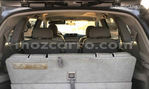 Tenga Imported Toyota Highlander Zvimwe Mota in Import - Dubai in Cabo Delgado Tenga Imported Toyota Highlander Zvimwe Mota in Import - Dubai in Cabo Delgado