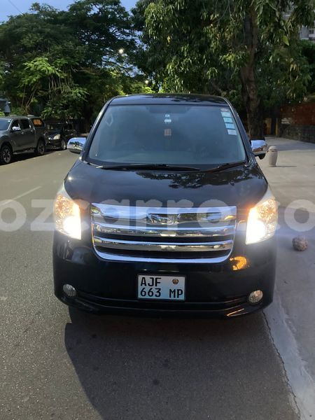 Big with watermark toyota noah maputo maputo 33420