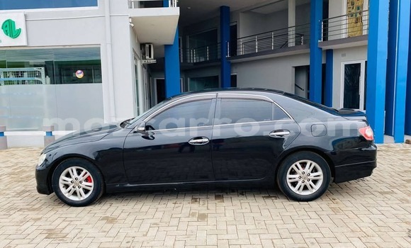 Comprar Usado Toyota Mark X Preto Carro em Maputo em Maputo Comprar Usado Toyota Mark X Preto Carro em Maputo em Maputo