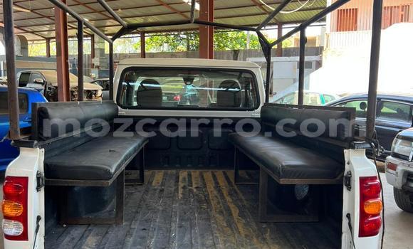Nunua Ilio tumika Mahindra Scorpio Nyeupe Gari ndani ya Maputo nchini Maputo Nunua Ilio tumika Mahindra Scorpio Nyeupe Gari ndani ya Maputo nchini Maputo