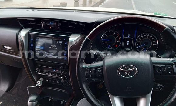 Buy Used Toyota Fortuner White Car in Maputo in Maputo Buy Used Toyota Fortuner White Car in Maputo in Maputo
