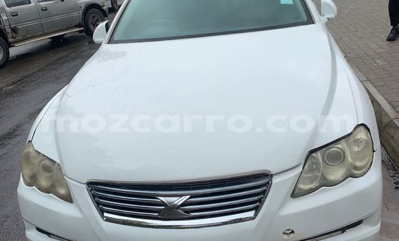 Comprar Usado Toyota Mark X Branco Carro em Maputo em Maputo