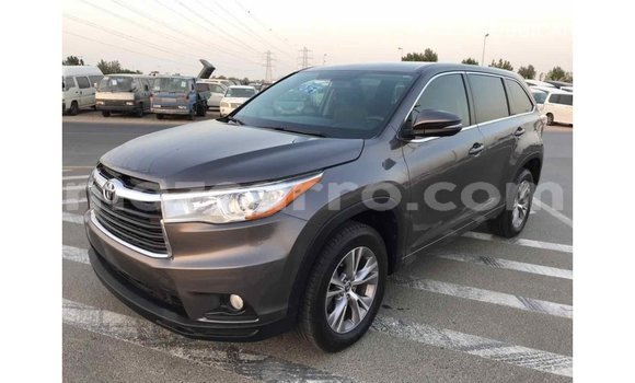Comprar Importar Toyota Highlander De outros Carro em Import - Dubai em Cabo Delgado Comprar Importar Toyota Highlander De outros Carro em Import - Dubai em Cabo Delgado
