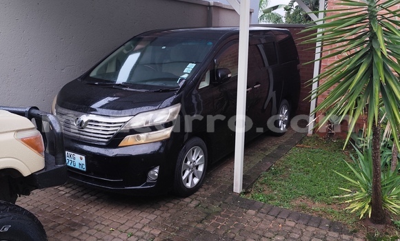 Comprar Usado Toyota Vellfire Preto Carro em Maputo em Maputo