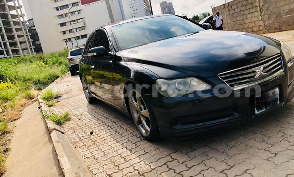 Tenga Tsaru Toyota Mark X Nhema Mota in Maputo in Maputo