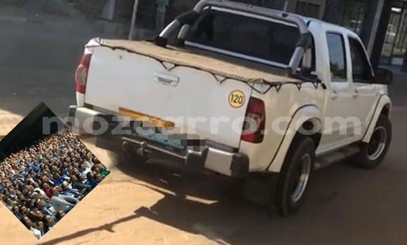 Comprar Usado Isuzu KB Branco Carro em Maputo em Maputo Comprar Usado Isuzu KB Branco Carro em Maputo em Maputo